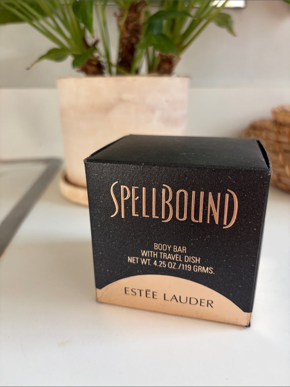 Estee Lauder Spellbound Body Bar - Black & Gold Packaging (NIB)